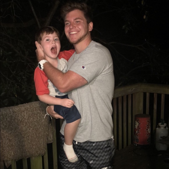 Meet your Posher, Jennifer - Picture 5 of 8